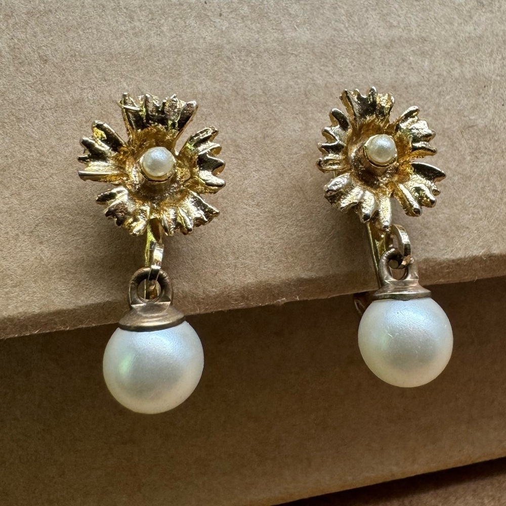 Gold Floral Pearl Drop clip on Earrings